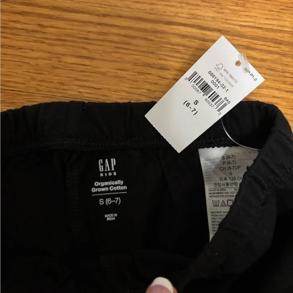 NWT Gap Girls Black Leggings Size Small